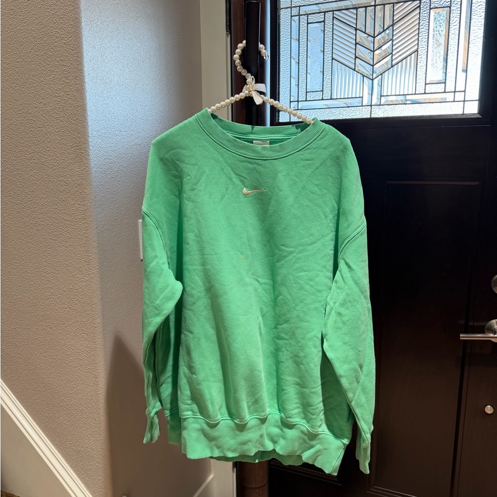 Nike Oversized Green Crewneck Sweatshirt